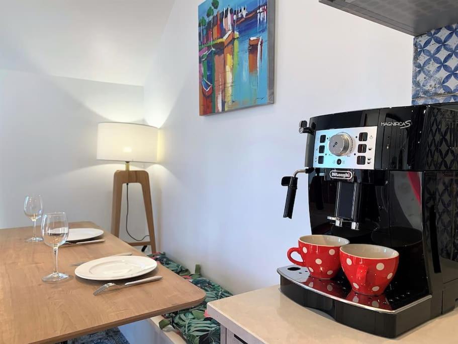 Le 828 : Appartement En Plein Centre De Ванн Екстер'єр фото